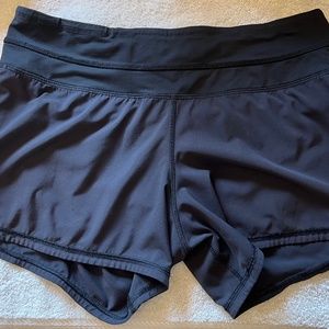 Lily lemon black shorts